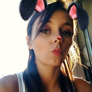 Meet your Posher, Candice